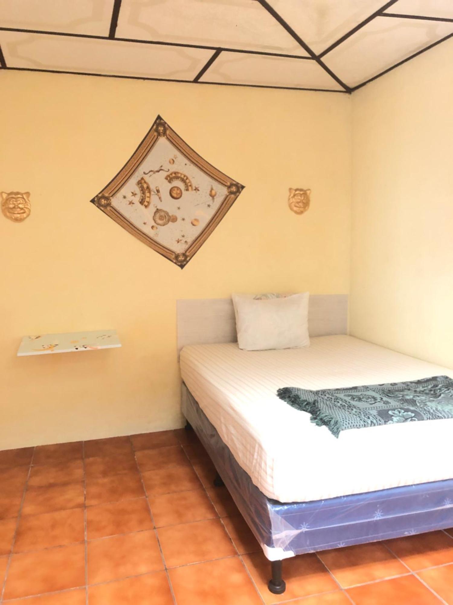 Hospedaje Basico El Jaguar Hotell Antigua Eksteriør bilde