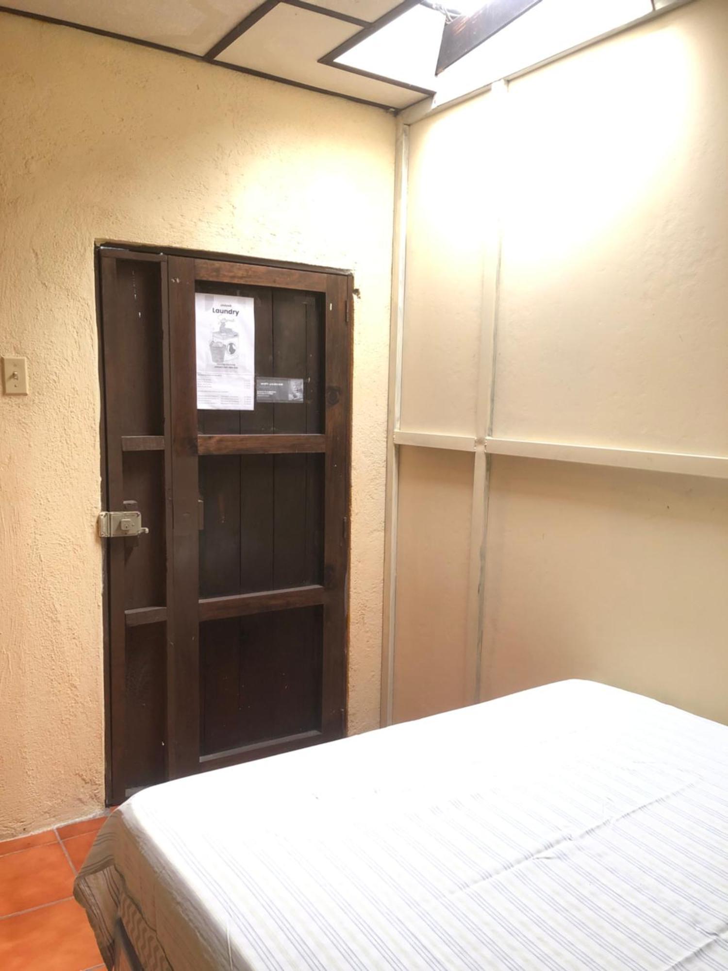 Hospedaje Basico El Jaguar Hotell Antigua Eksteriør bilde
