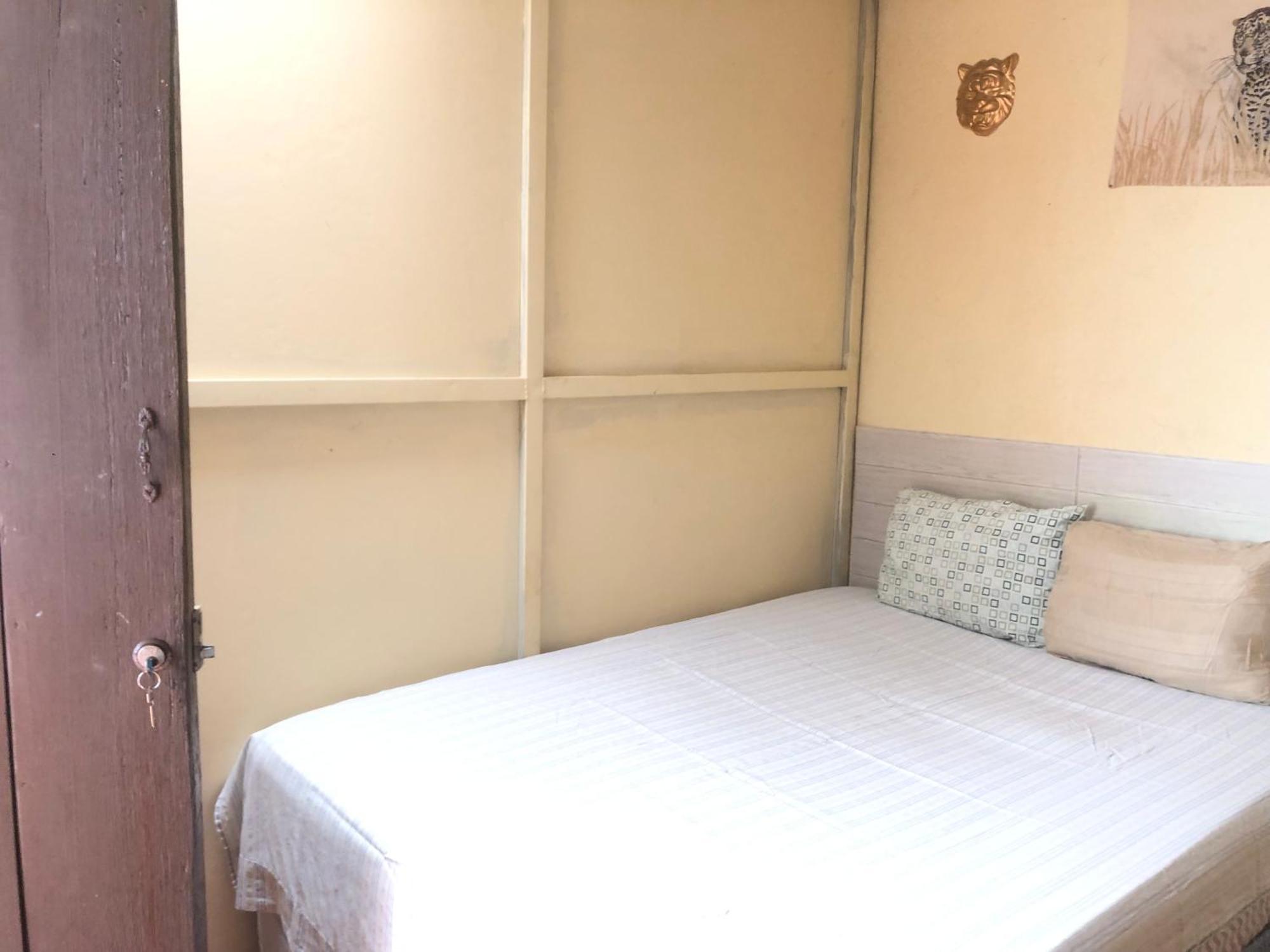 Hospedaje Basico El Jaguar Hotell Antigua Eksteriør bilde