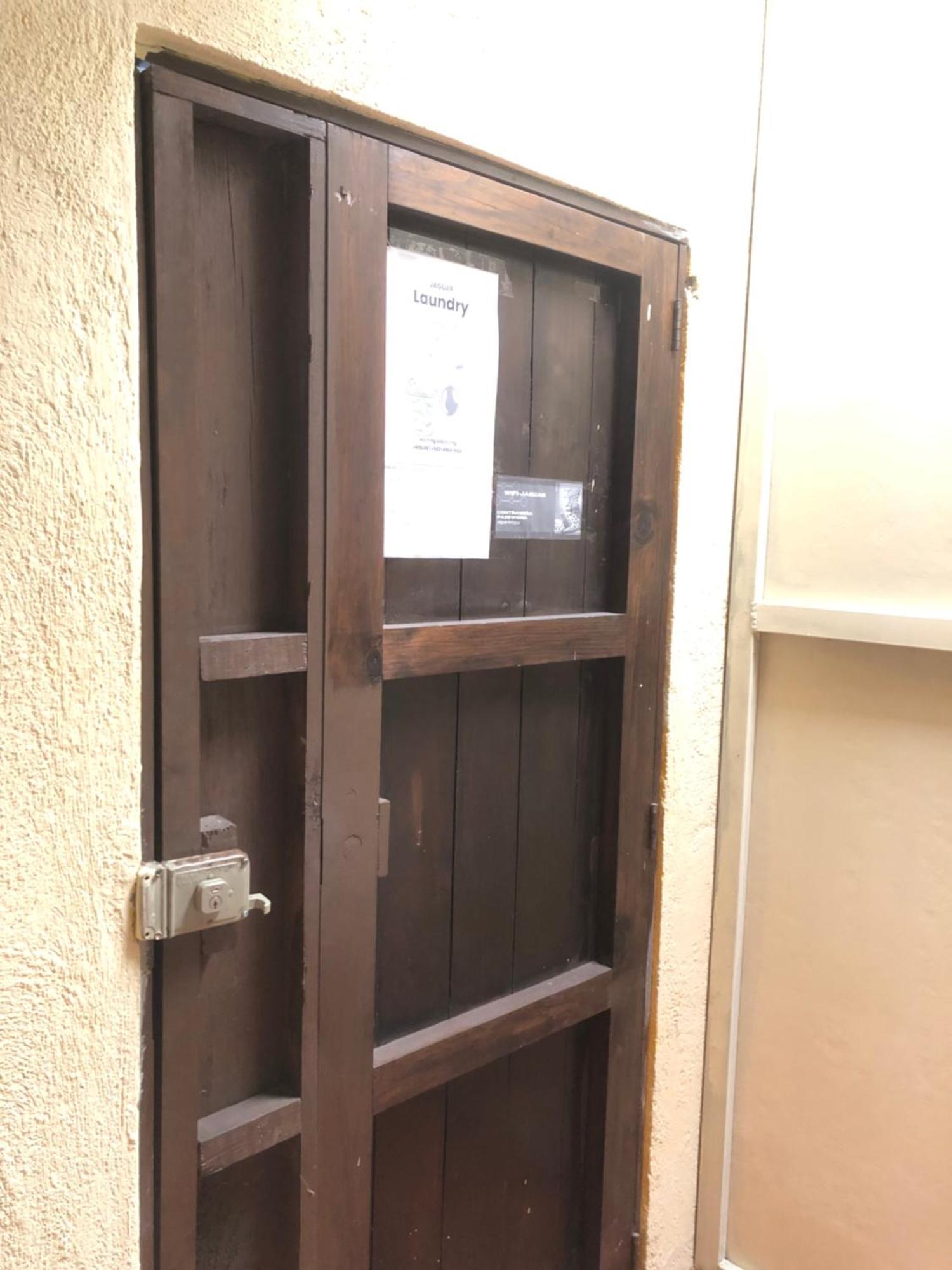 Hospedaje Basico El Jaguar Hotell Antigua Eksteriør bilde